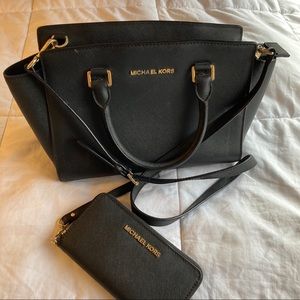 Michael Kors Black medium satchel Set